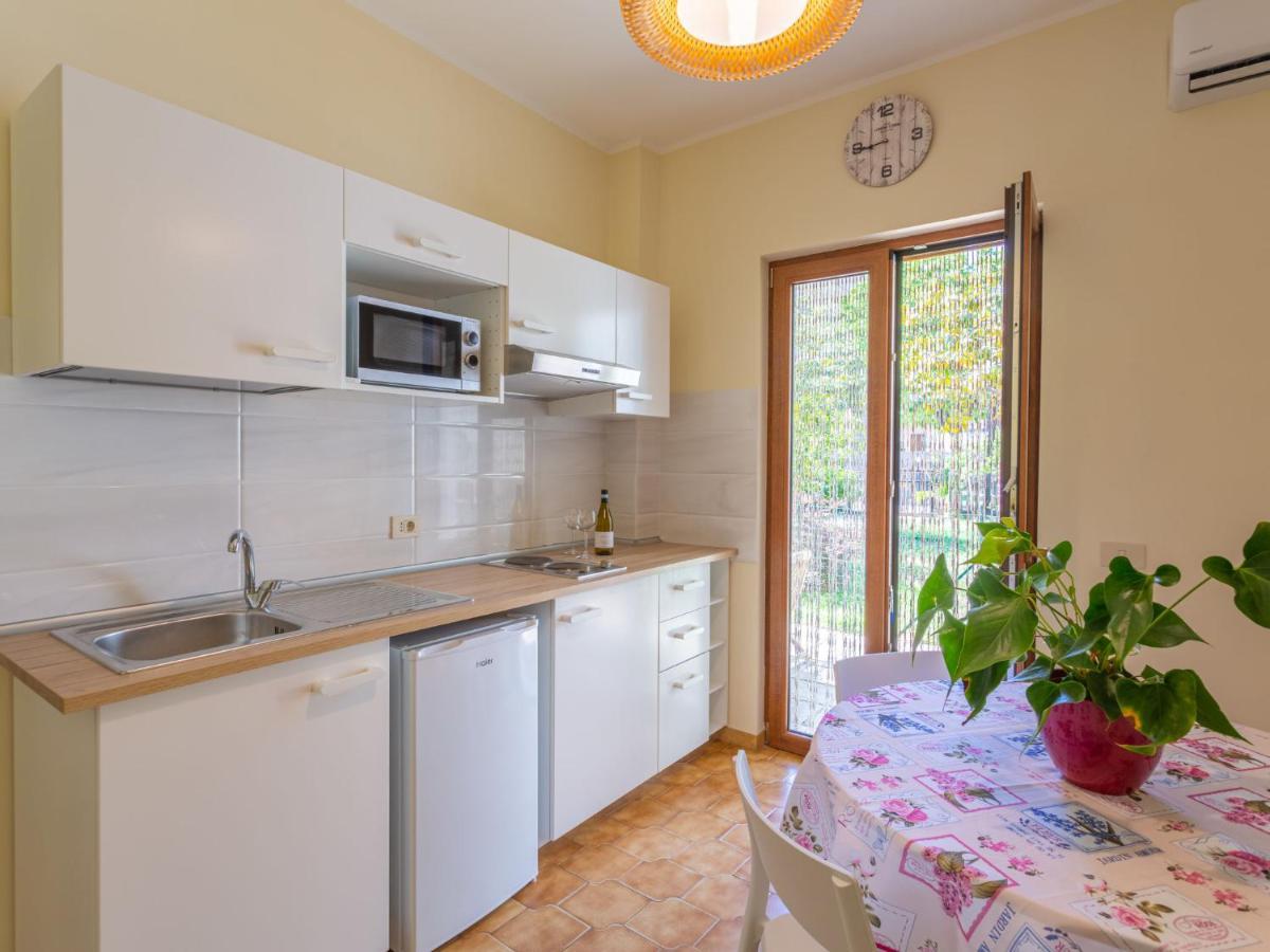 Apartment Mare Blu-1 By Interhome Francavilla Al Mare Eksteriør billede